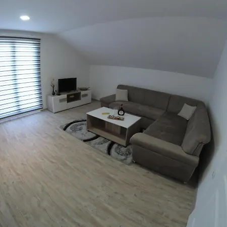 Karganovic 아파트 *